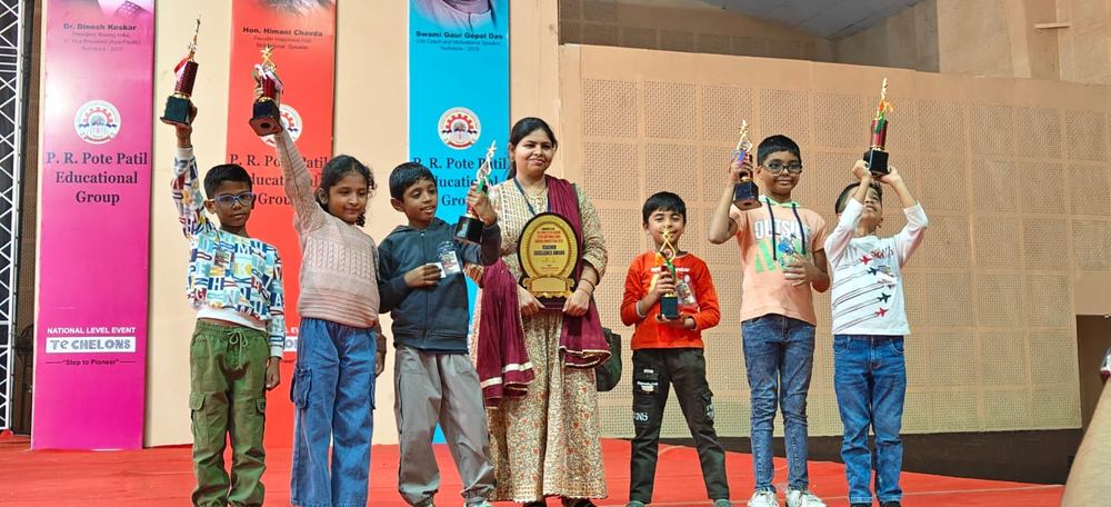 Smart Kids Study Circle classroom Manish Nagar Nagpur — champions at National Level Abacus Competition